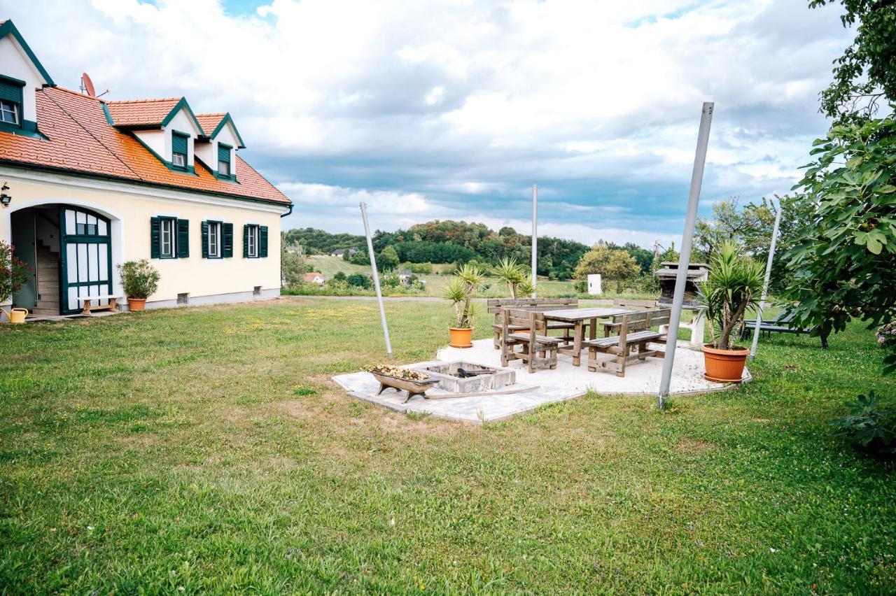 Landhaus Dasthomas Henndorf im Burgenland Extérieur photo